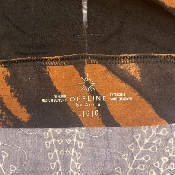 Aerie biker shorts/sports bra matching set - Picture 9 of 9